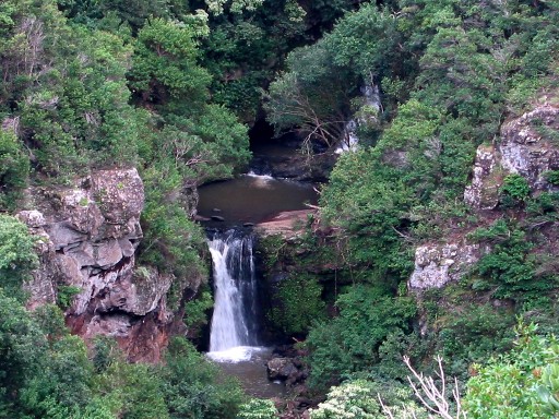 Makamaka'ole Falls