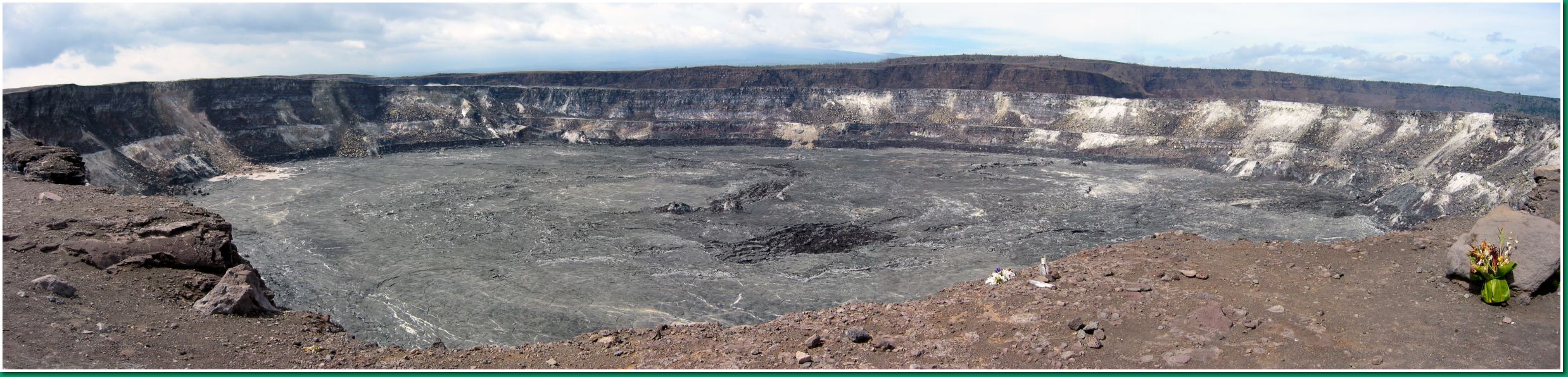 Panorama of Halema'uma'u Crater